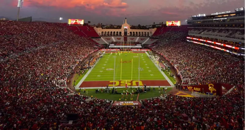 Coolest 2026 college football stadium collectibles and foods: USC beer sword, Texas brisket nacho dog and more