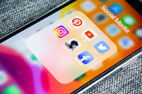 Social media apps on iphone