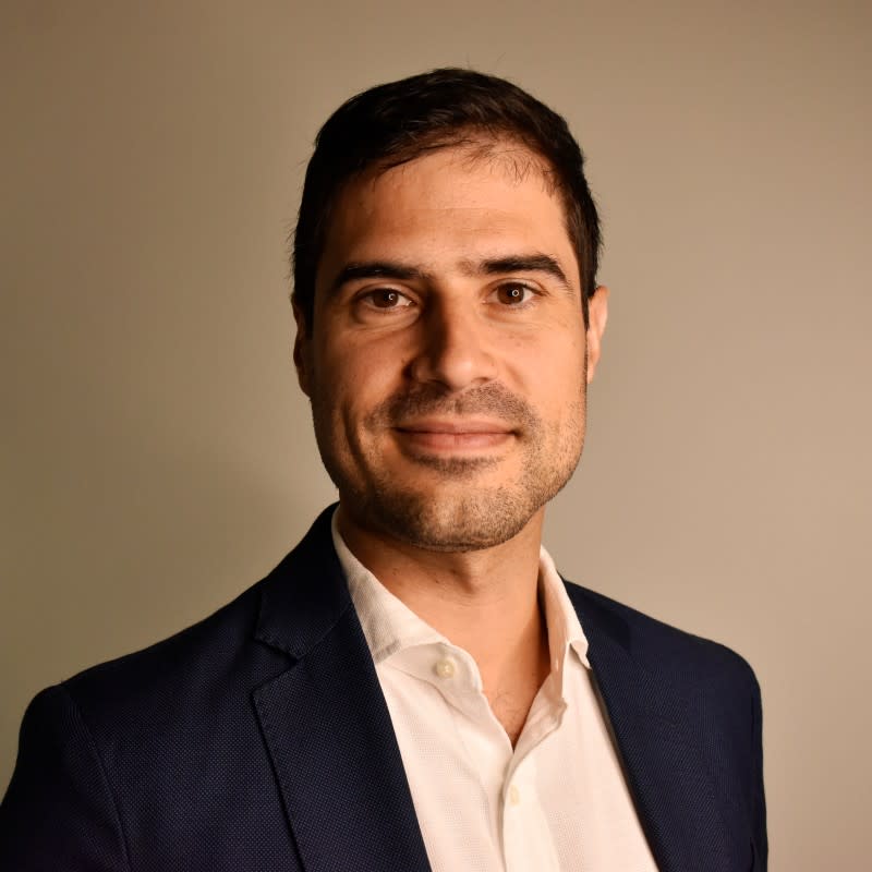 Carlos Domínguez