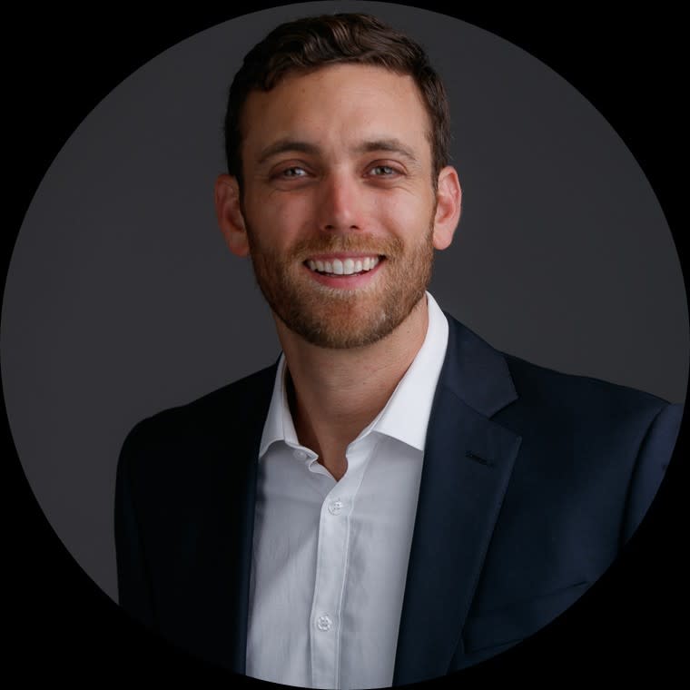 Daniel Kaplan Headshot