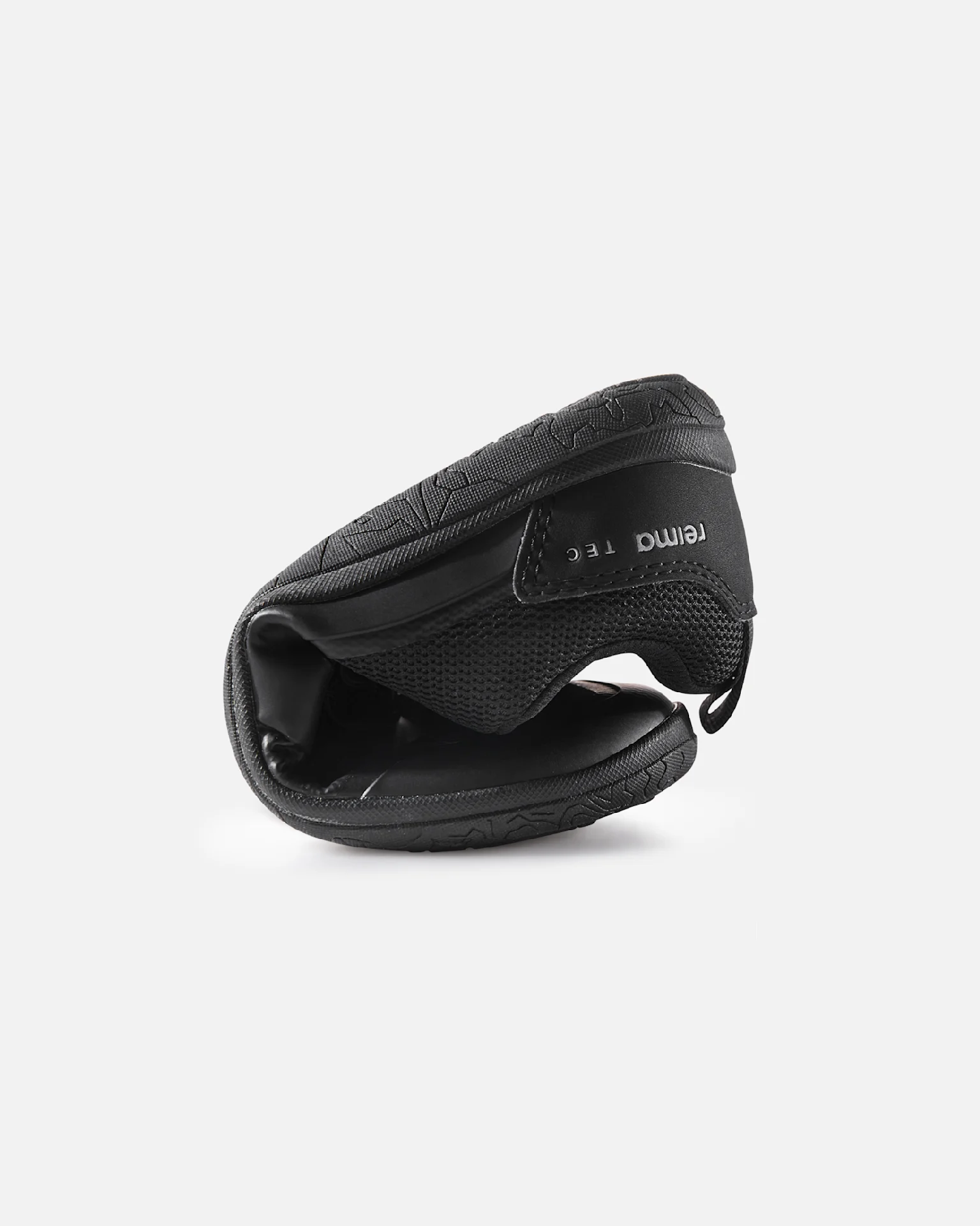 NA Barefoot Shoes Landing Page - Slotted Section - Flexible sole