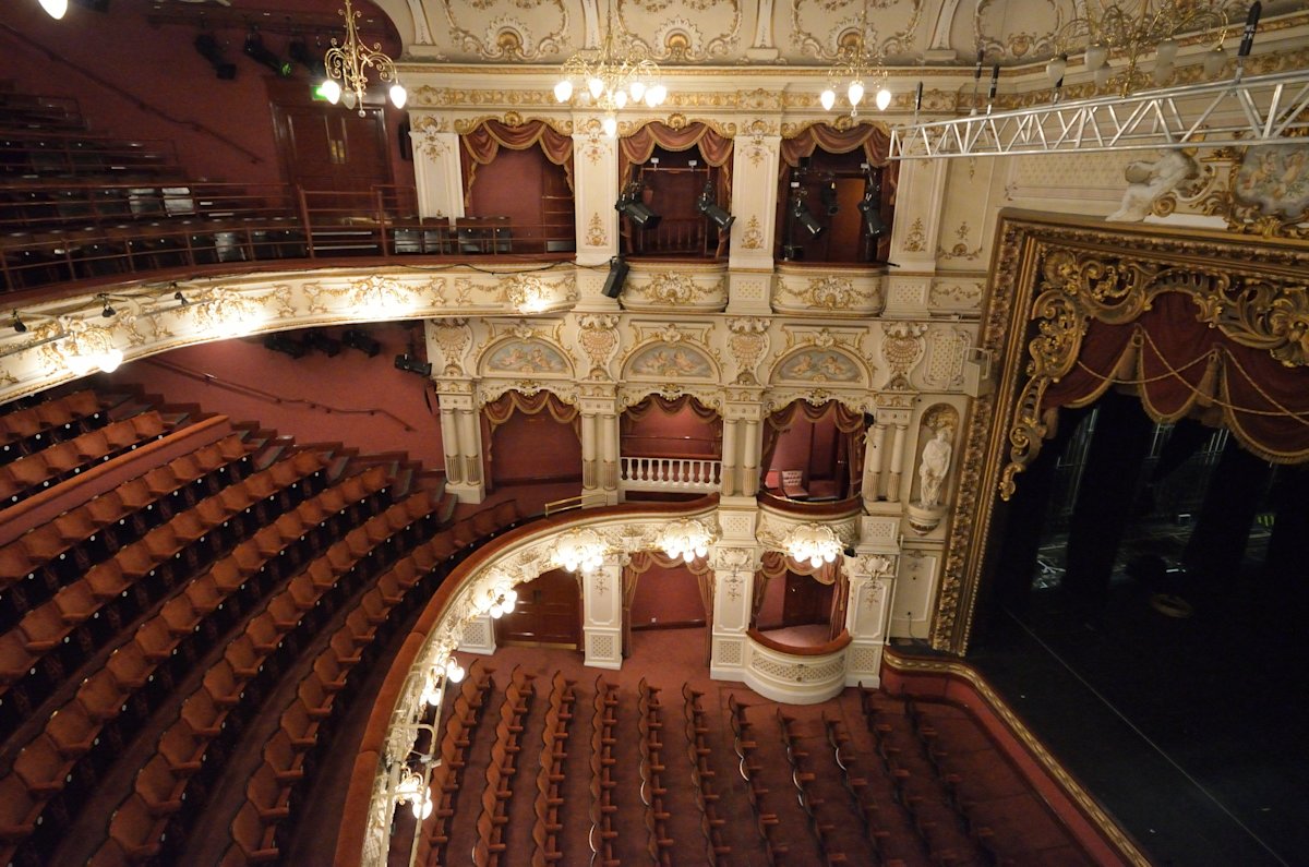 Lyceum Theatre Sheffield Side View