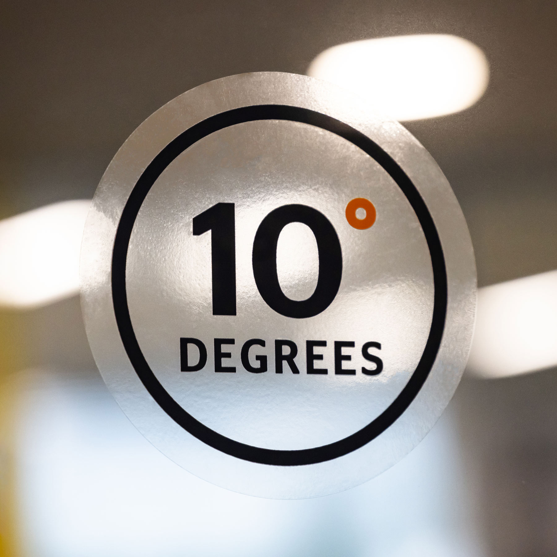 sticker-toepassisng-dekwit-4