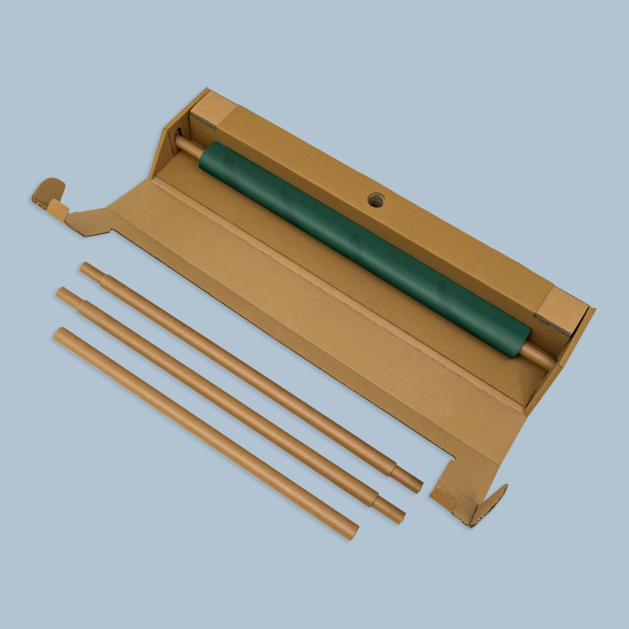 Kartonnen roll-up banner totaal uit elkaar witte achtergrond