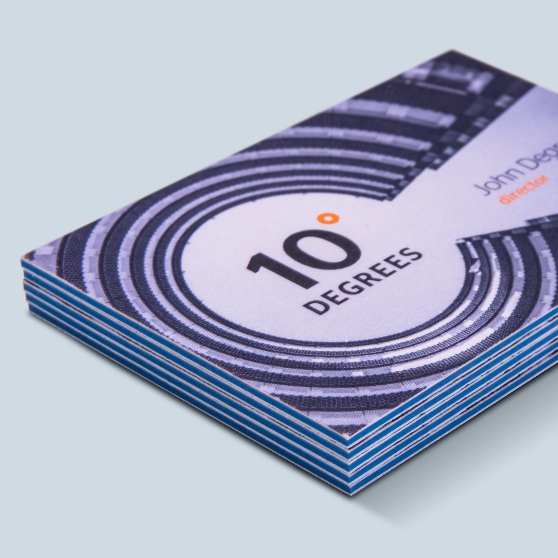 Visitekaartje met gekleurde kern blauw zakelijk