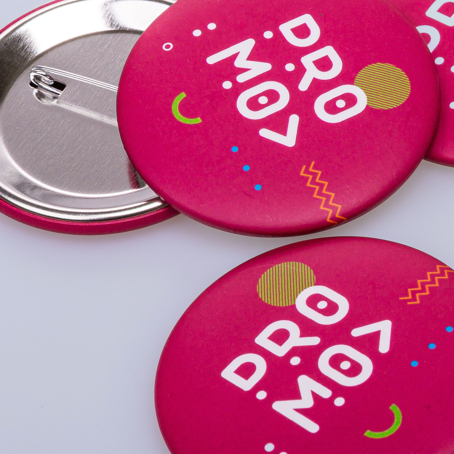Buttons-rond-promo-magenta-close