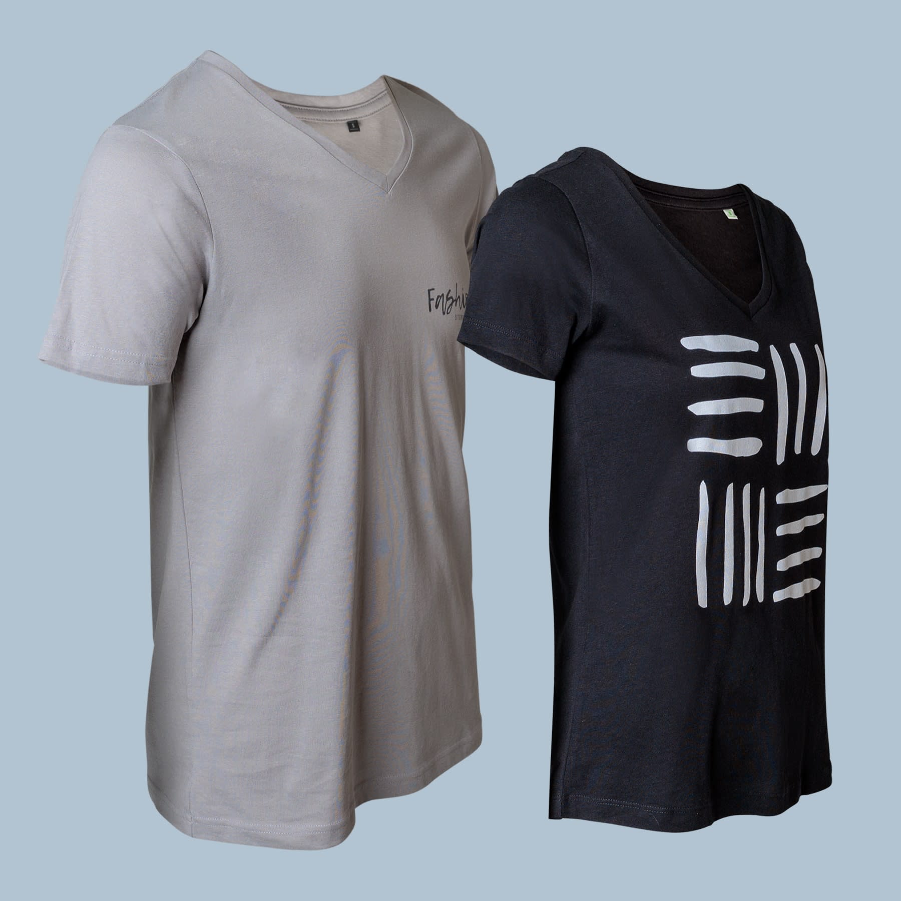 duurzaam-basic-met-v-hals-schuin-min