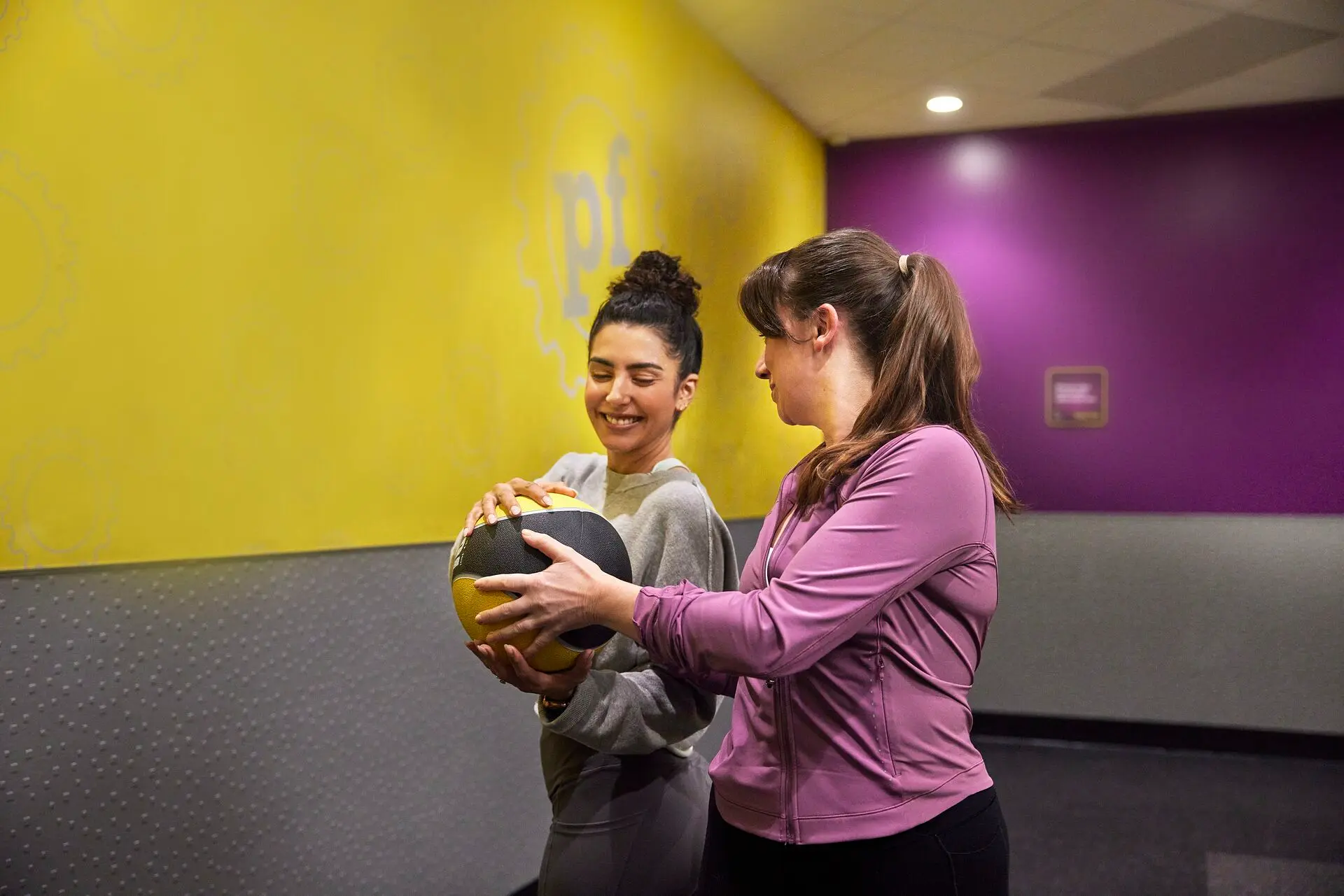 10 Fun Partner Workouts For You and Your Gym Buddy