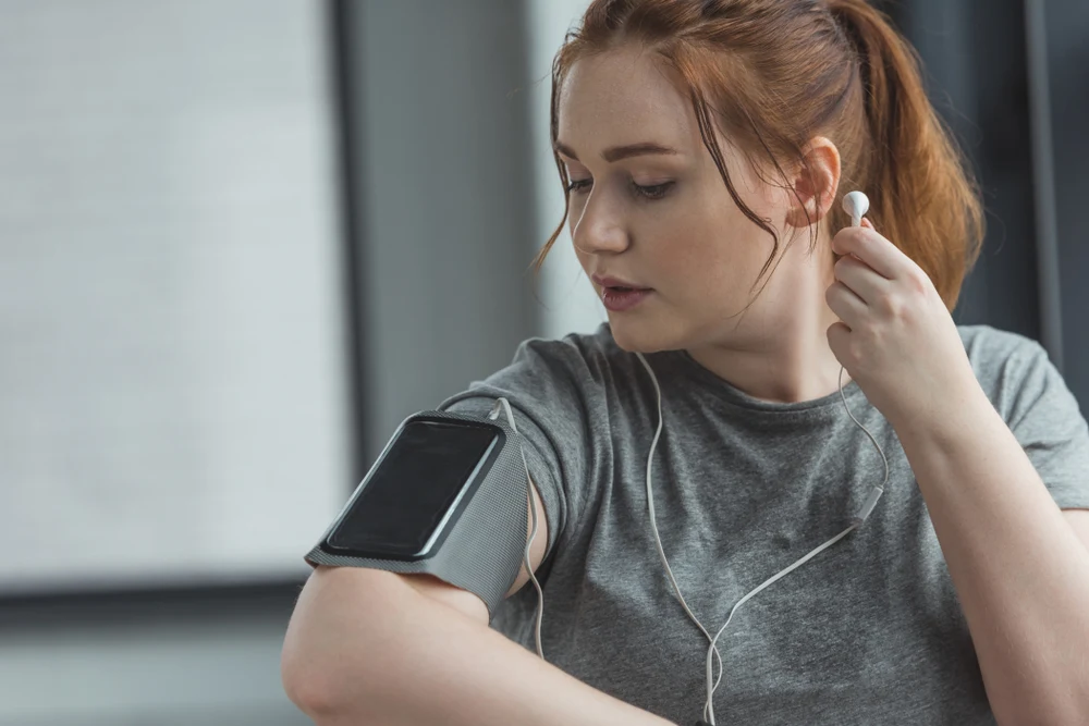 How to Clean Your Earbuds After a Workout 