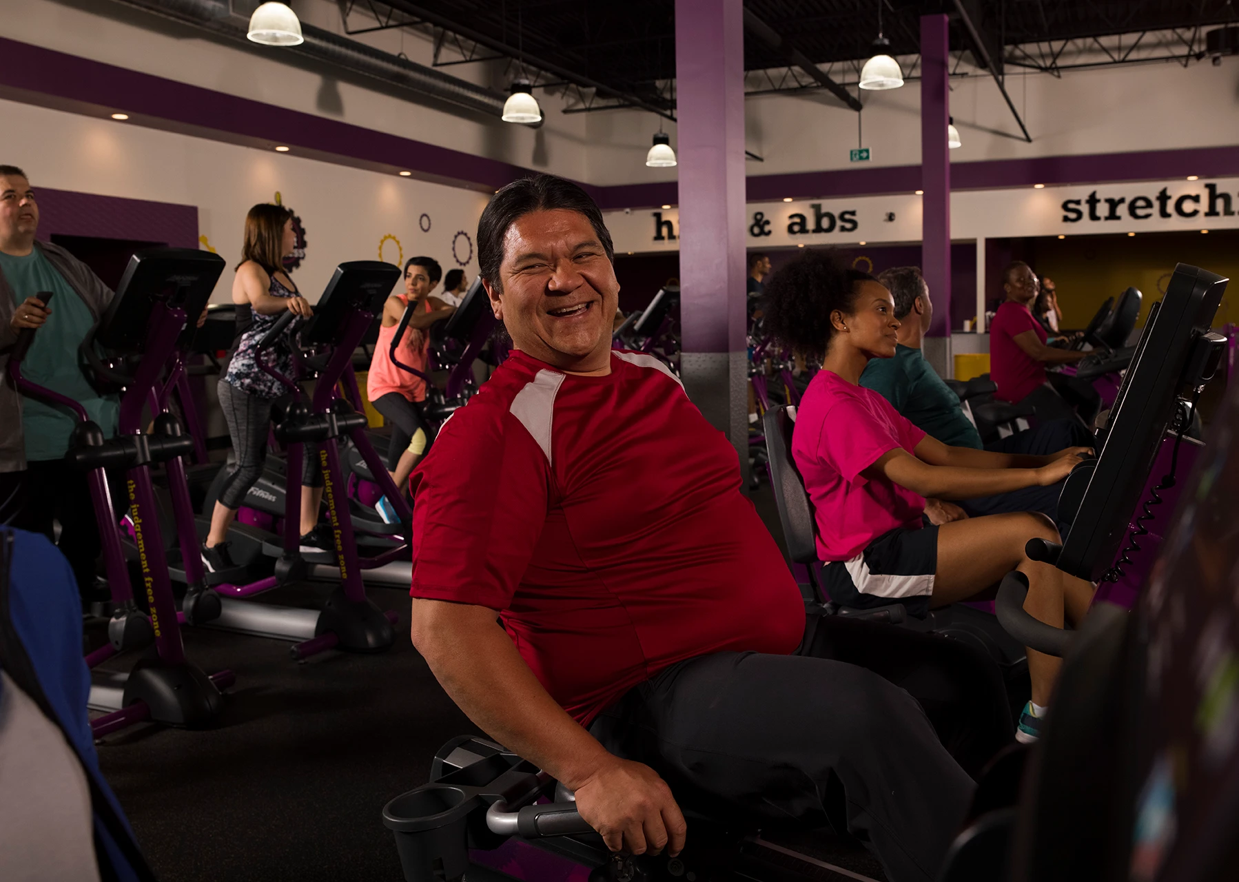 4 Beginner-Friendly Leg Workouts with Machines and How to Use Them
