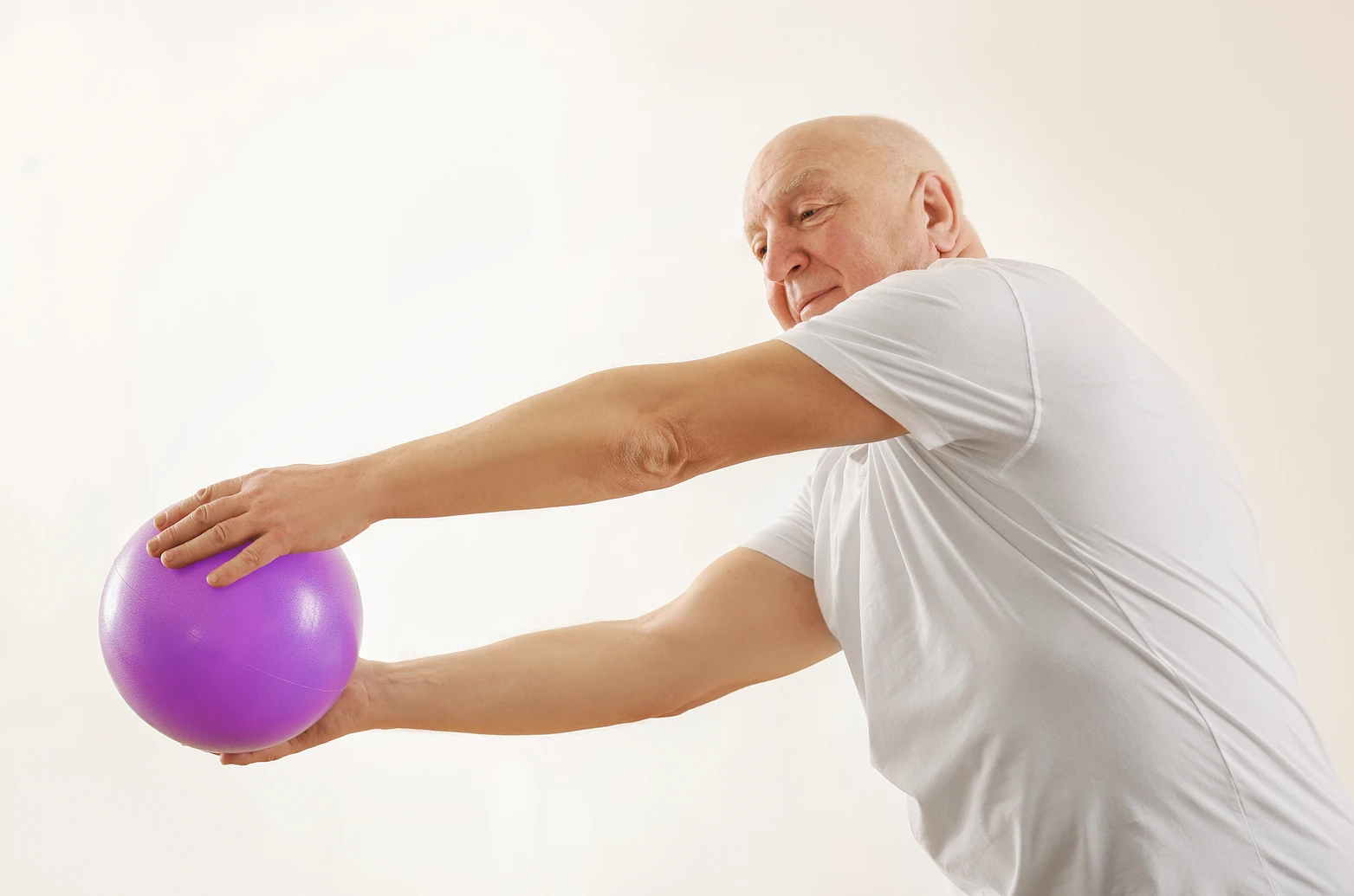 7 Best Medicine Ball Exercises for Beginners 