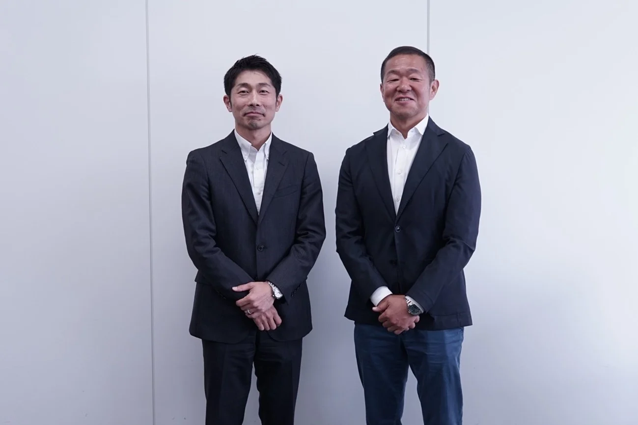 リサ・パートナーズ1