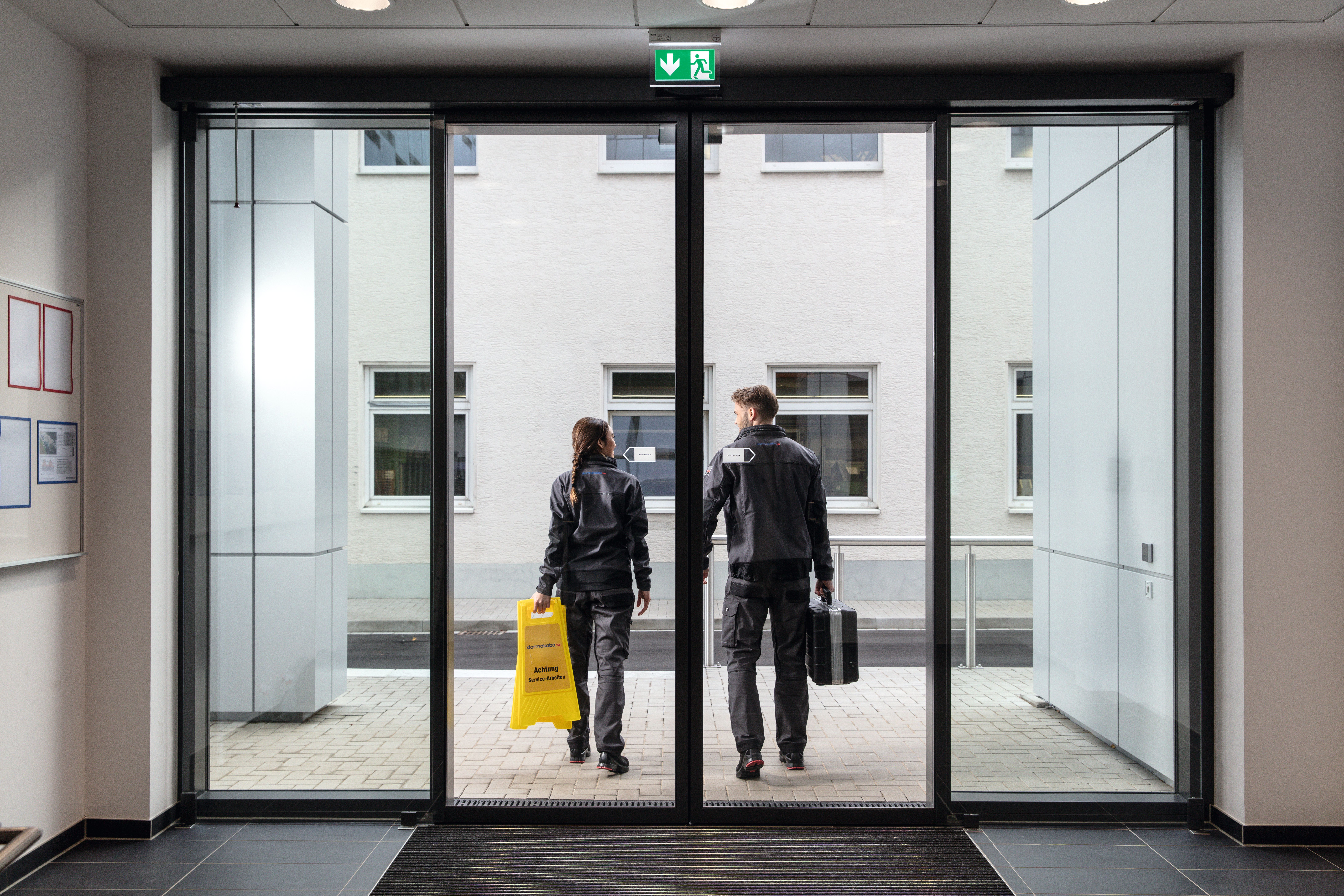 IM SERVICE 141606 web-jpeg