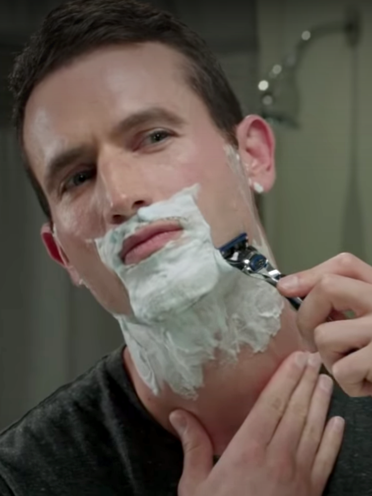 Face Shaving Tips for Dry or Tight Skin