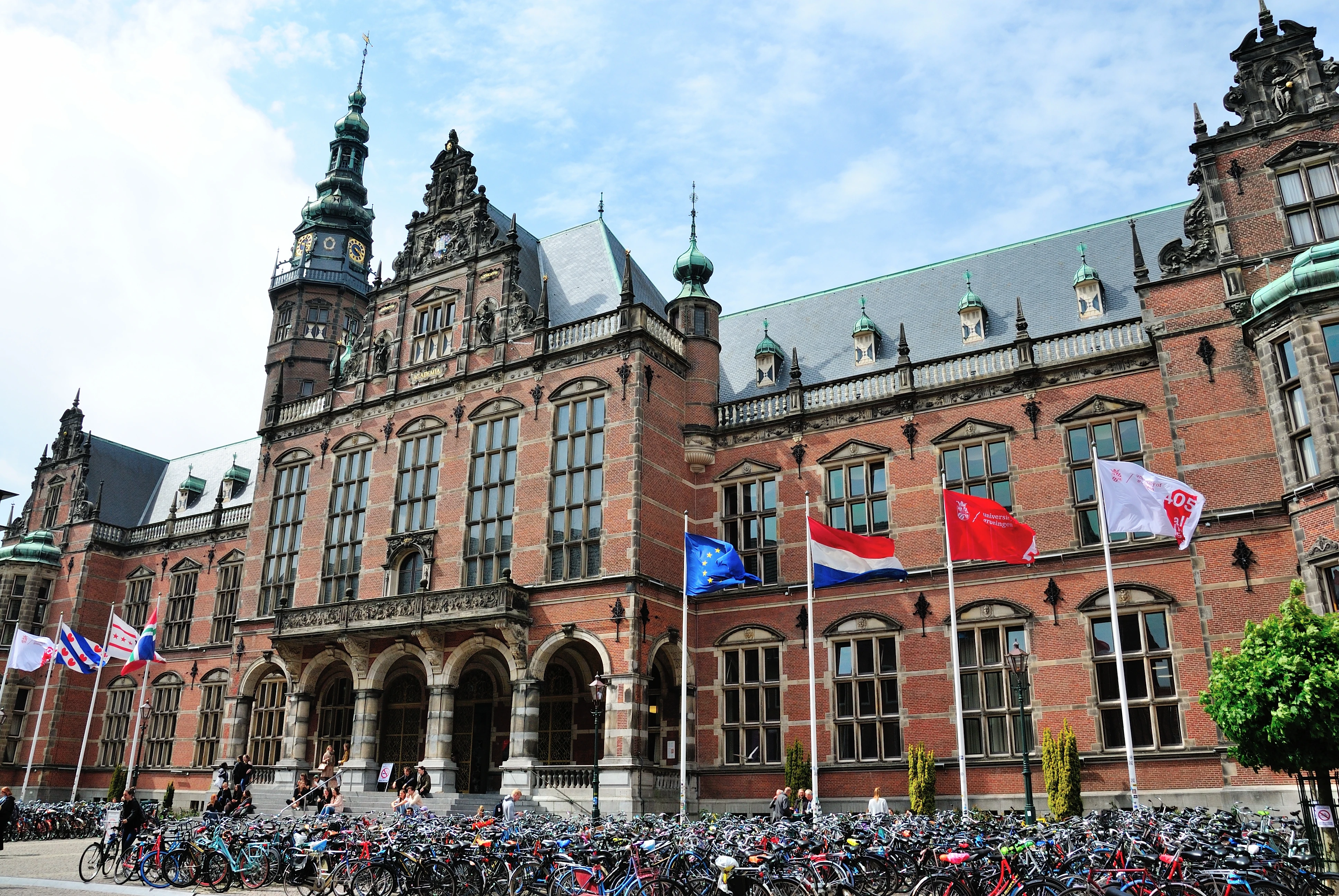 Het hoofdgebouw van de Rijksuniversiteit Groningen