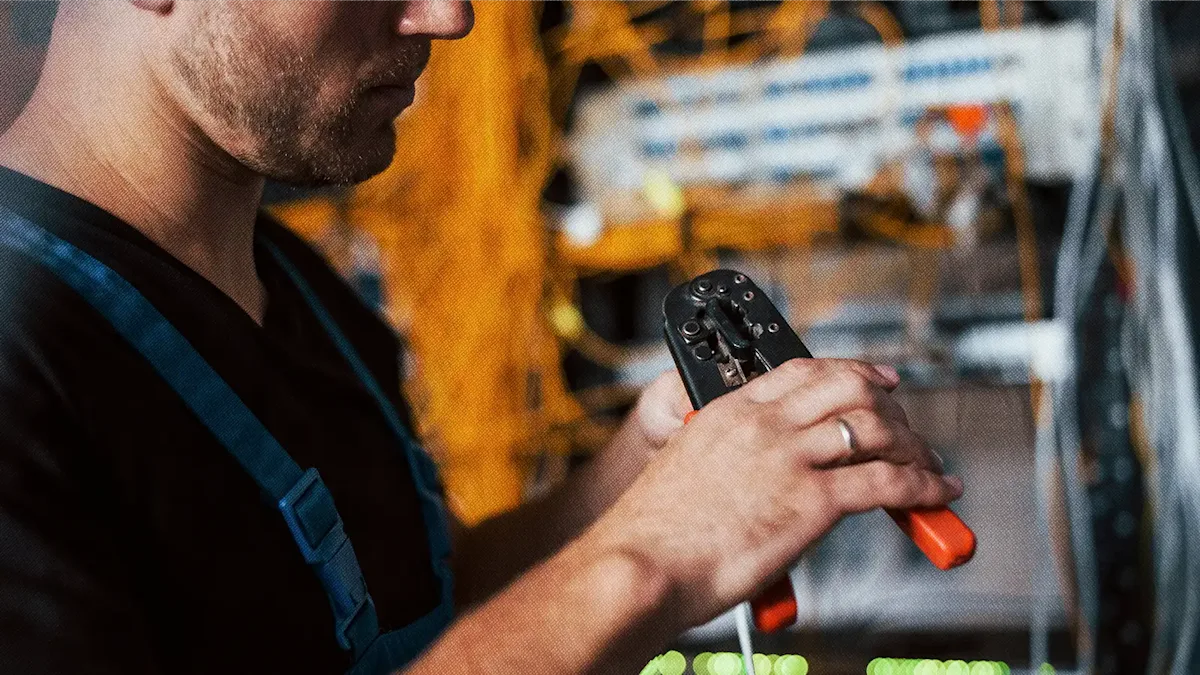 Cover Image for The Best Accounting Software for Electricians in 2026