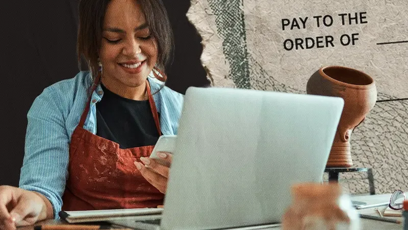 Cover Image for How to pay yourself as a business owner: salary vs draw