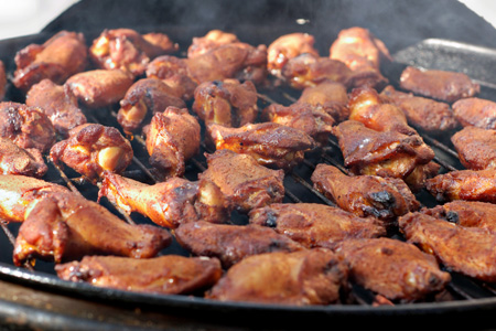 MemphisWings_1_4_1.jpg