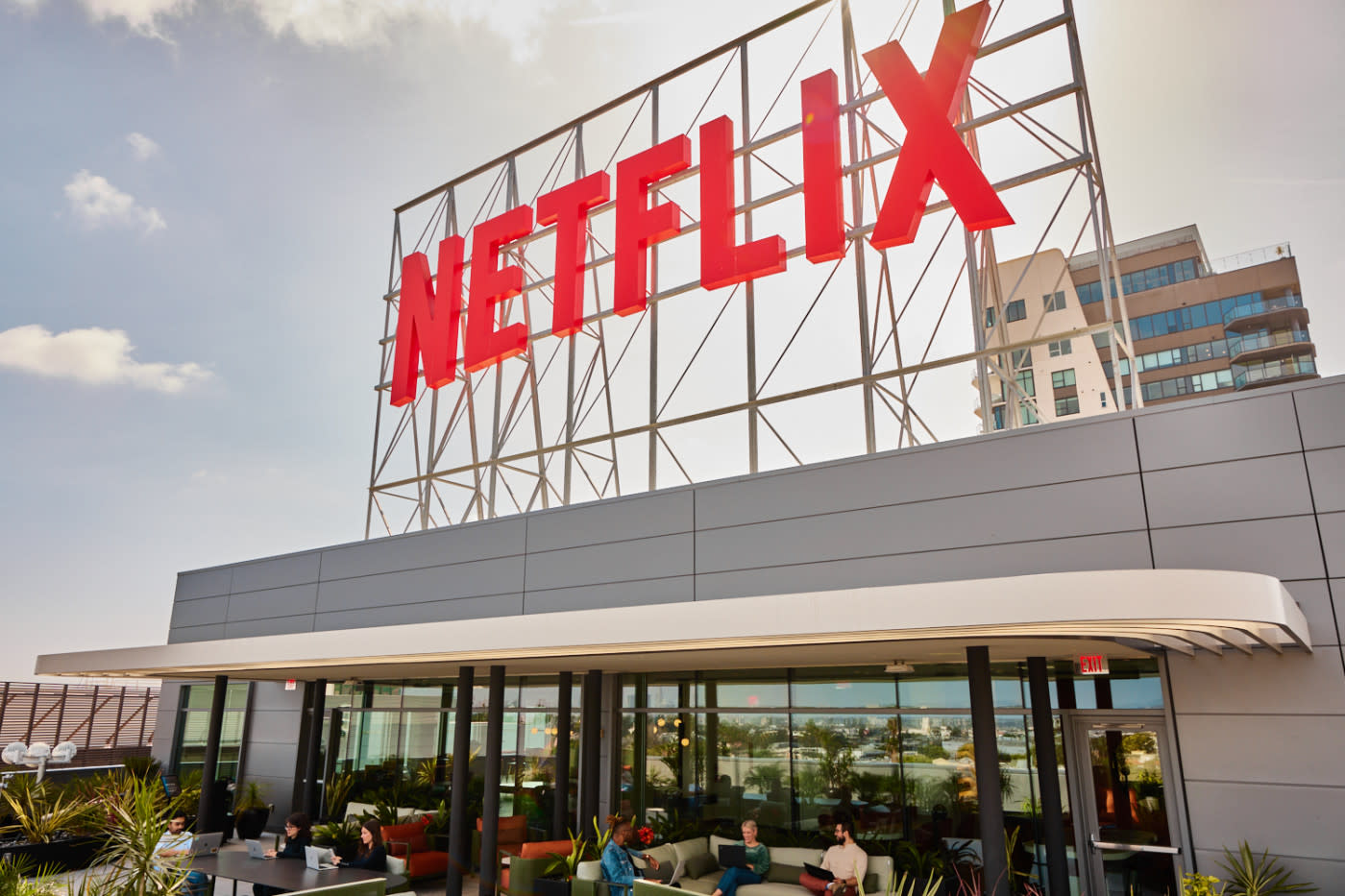Netflix to Open New Engineering Hub in Poland