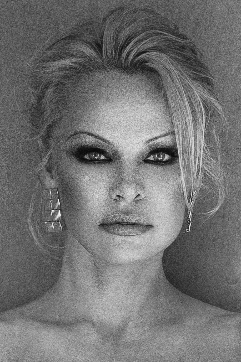 Phim tài liệu nói về Pamela Anderson sắp được chiếu trên Netflix