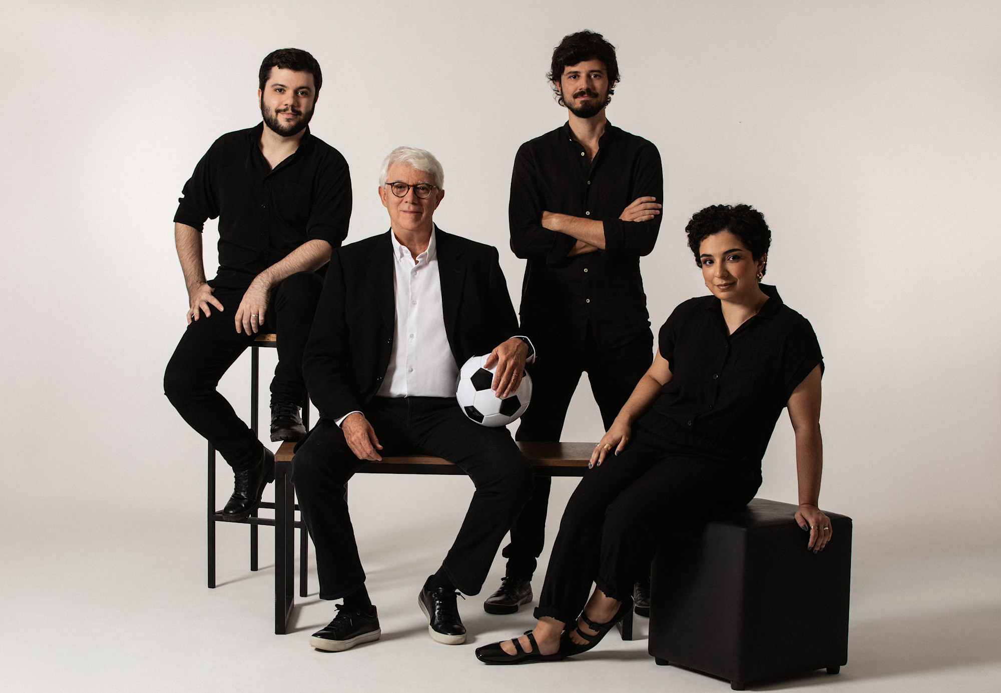 BR70 GROUP 009 color R