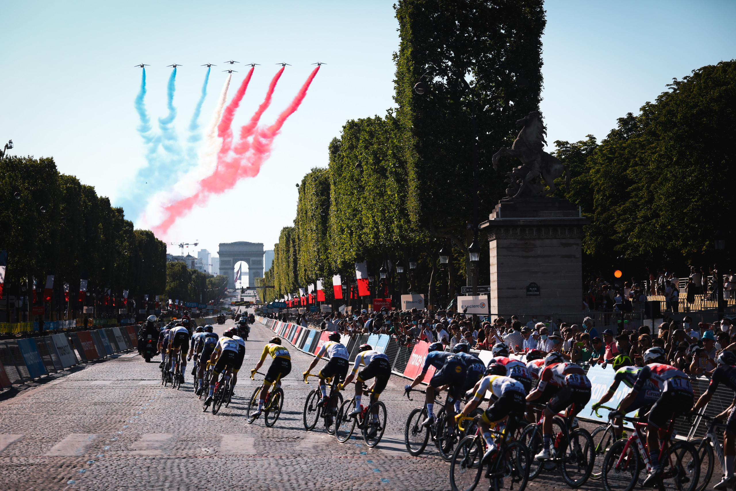 Netflix et A.S.O., en partenariat avec France Télévisions, annoncent une série documentaire sur le Tour de France 2022