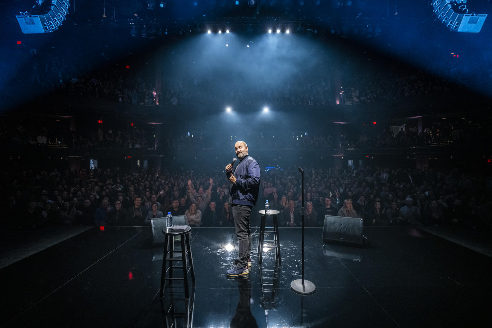 netflix-debuts-the-trailer-for-tom-segura’s--newest-stand-up-special,-ball-hog