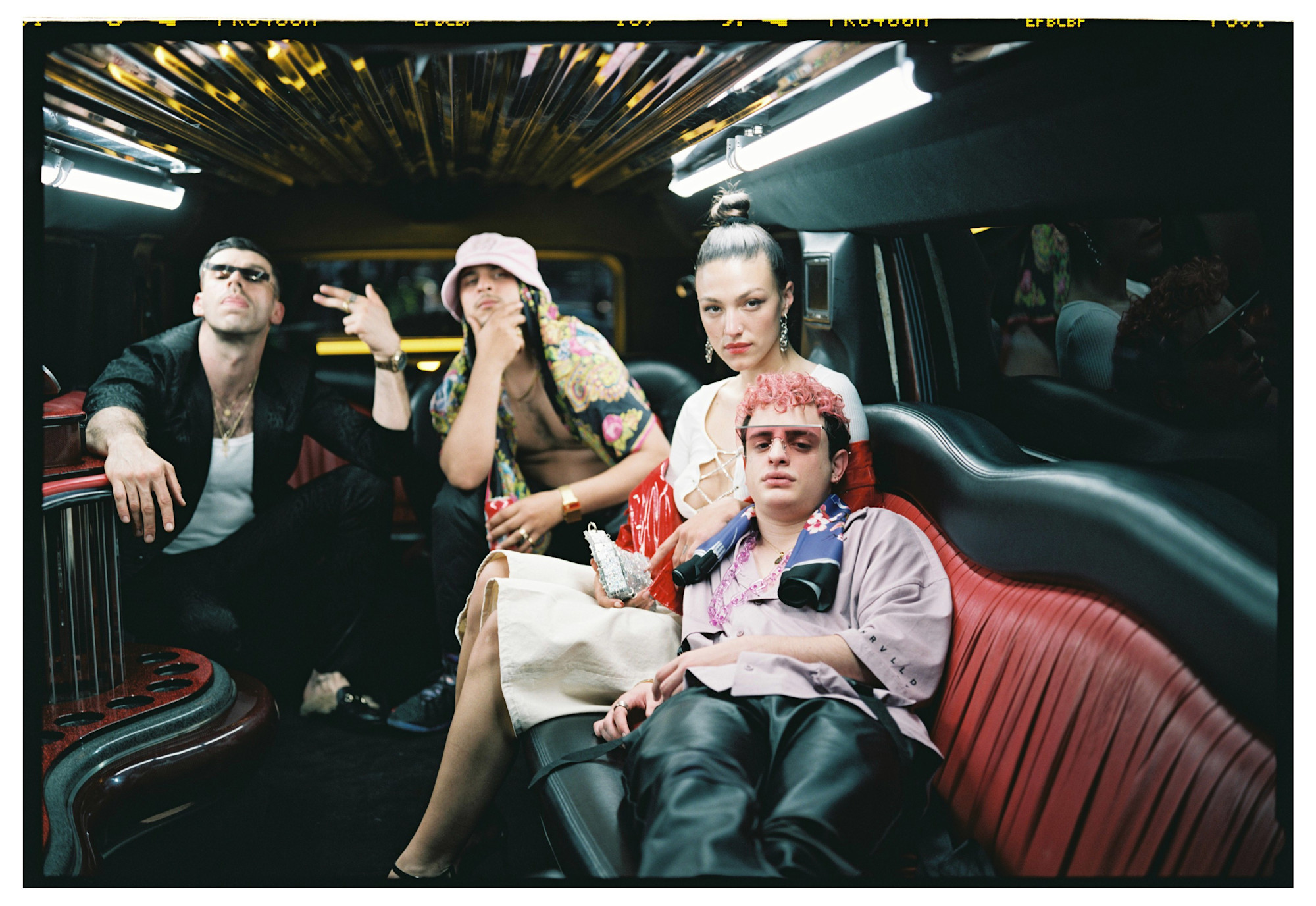 1 FANATICO 005775--04--VK26052021