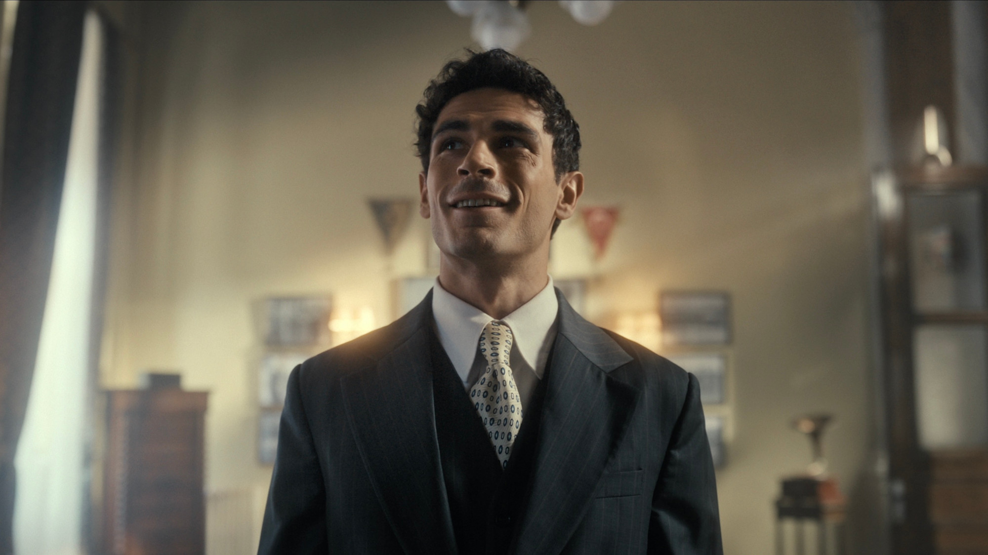 Lefter Bir Ordinaryüs Hikayesi (2)