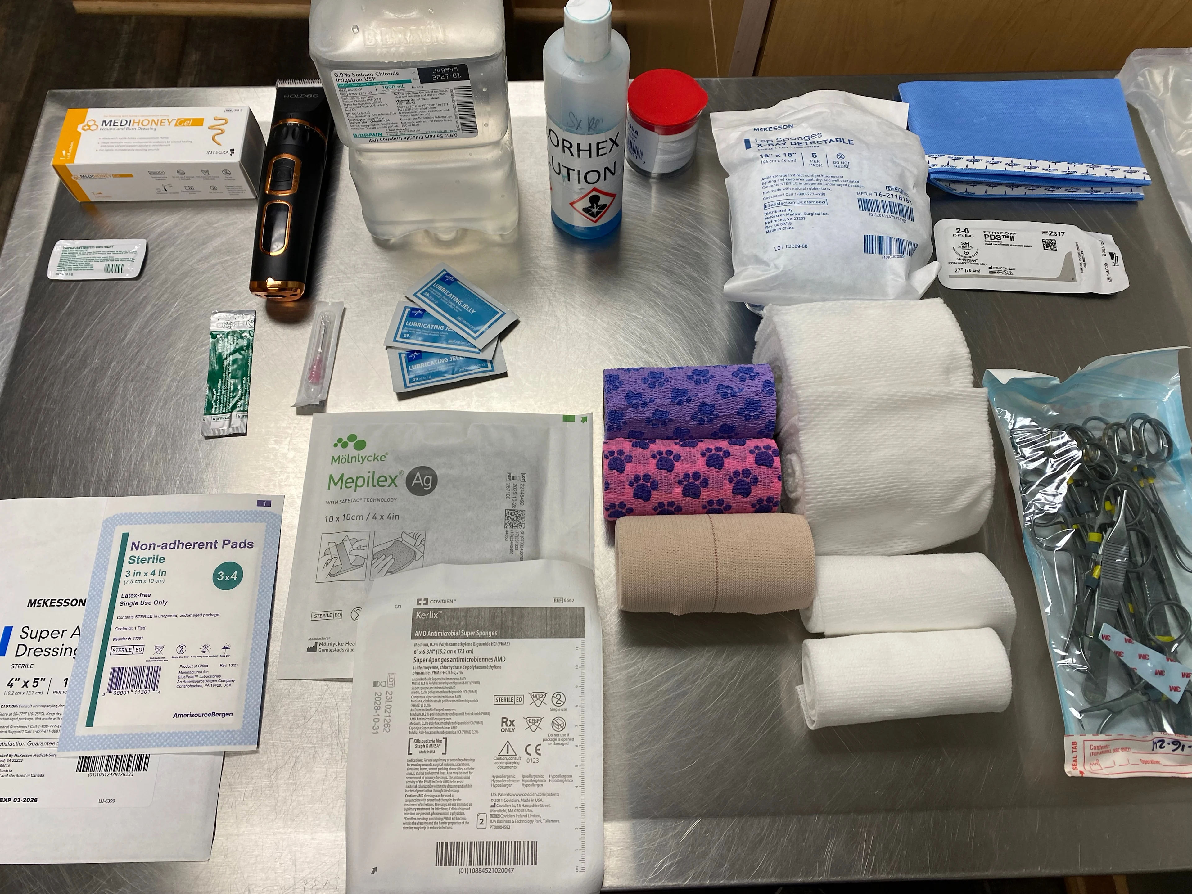 Materials for standard wound management in a small animal