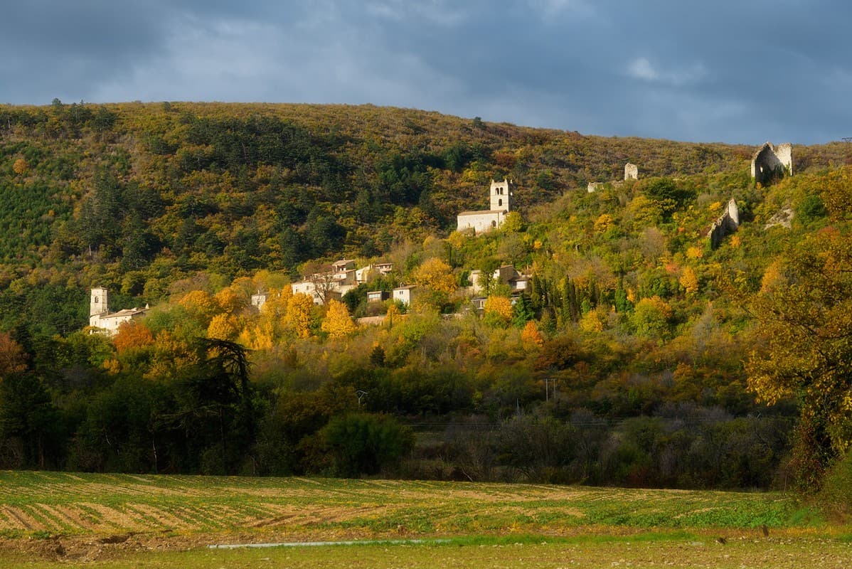 marsanne village perché