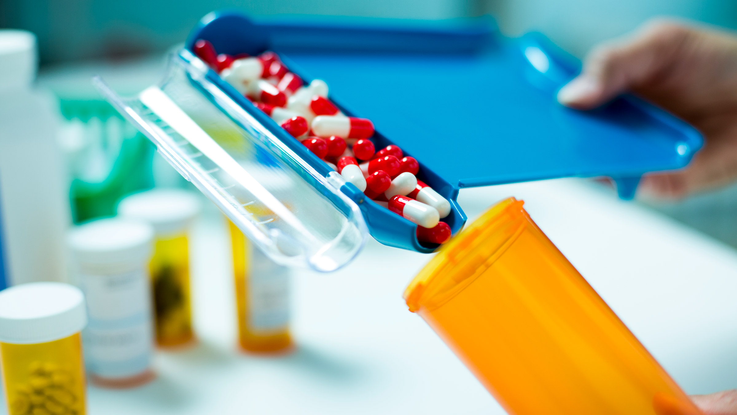 Brand vs. Generic Drugs: What's the Difference? - xeteor