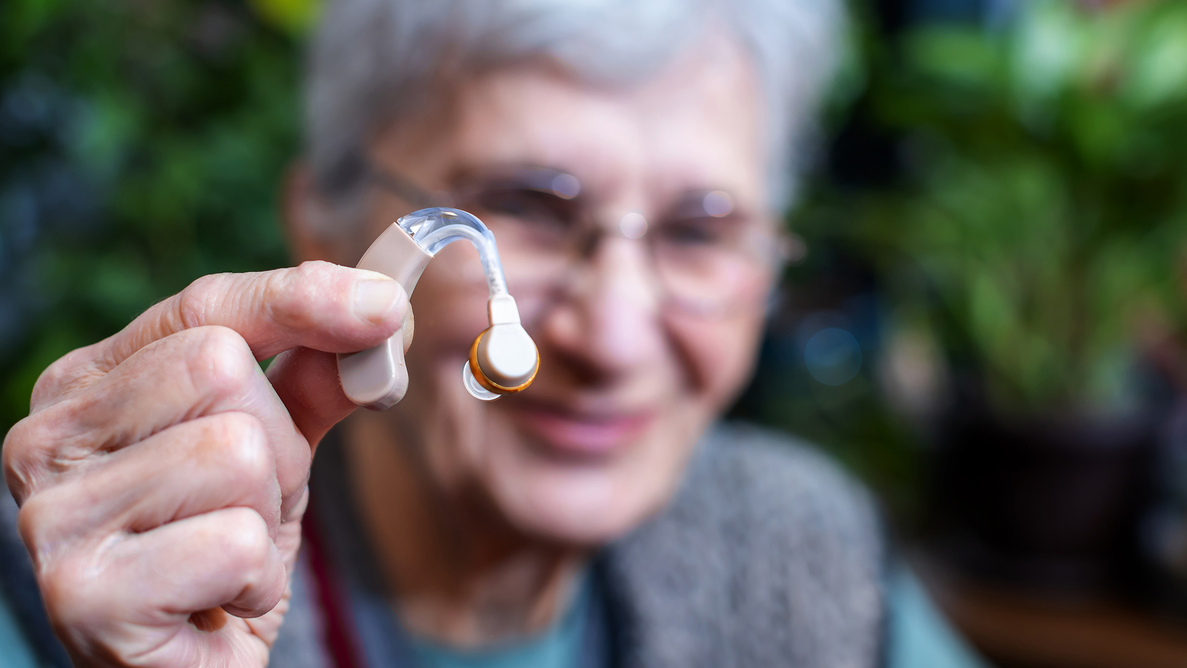 does medicaid cover hearing aids for seniors