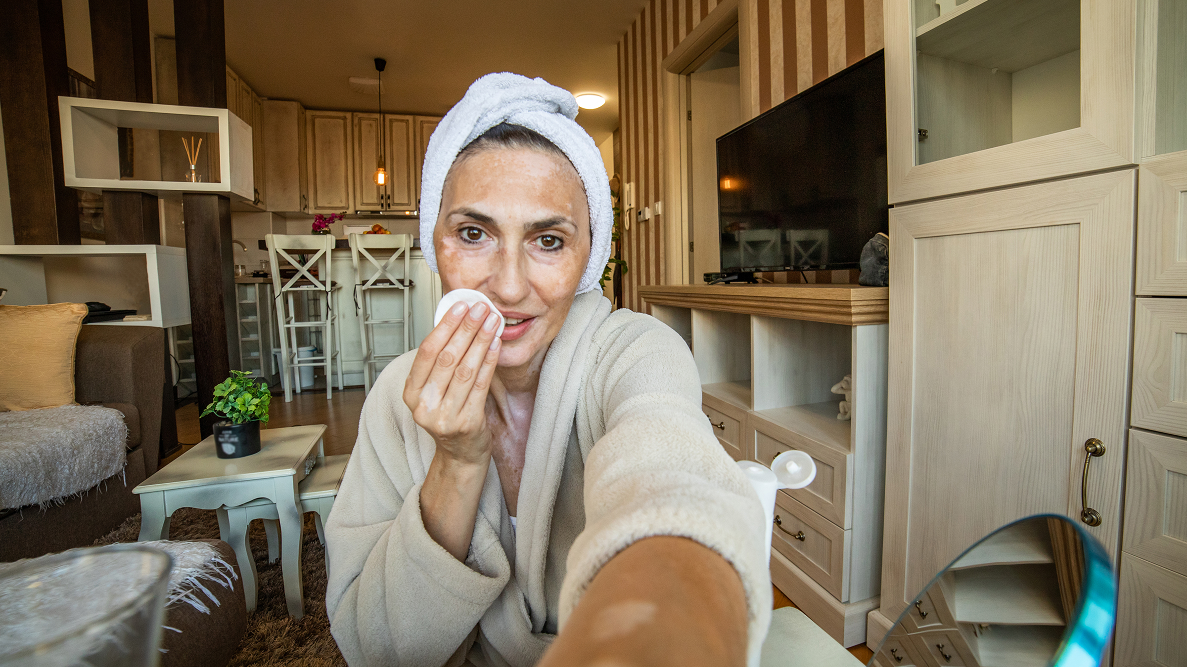 What Does a Toner Do for Your Face? Here's Who Should Use It