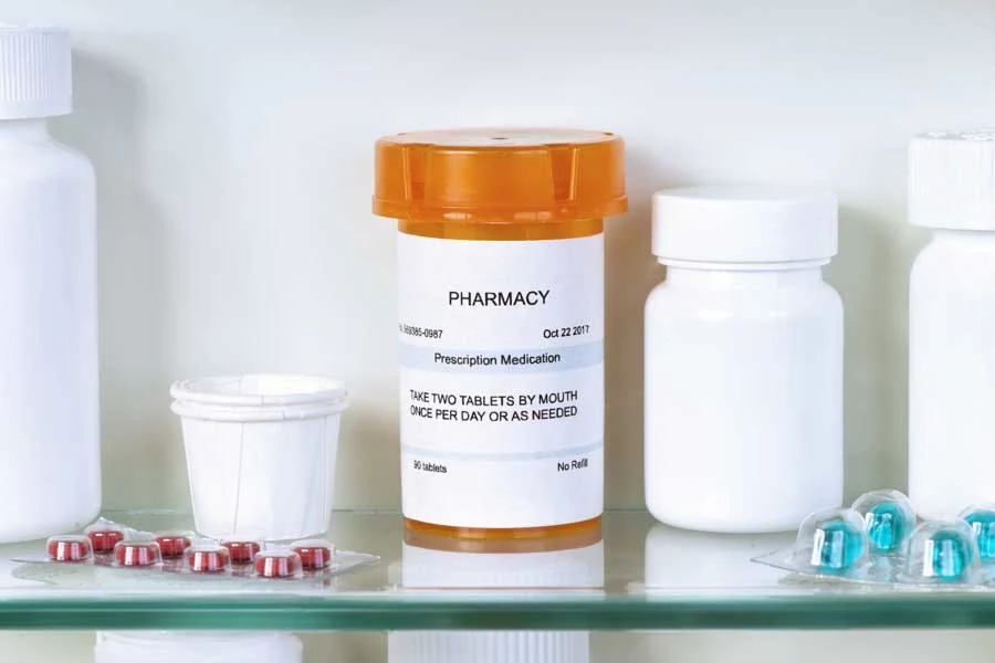 5 Quick Tips for Cleaning Out That Medicine Cabinet