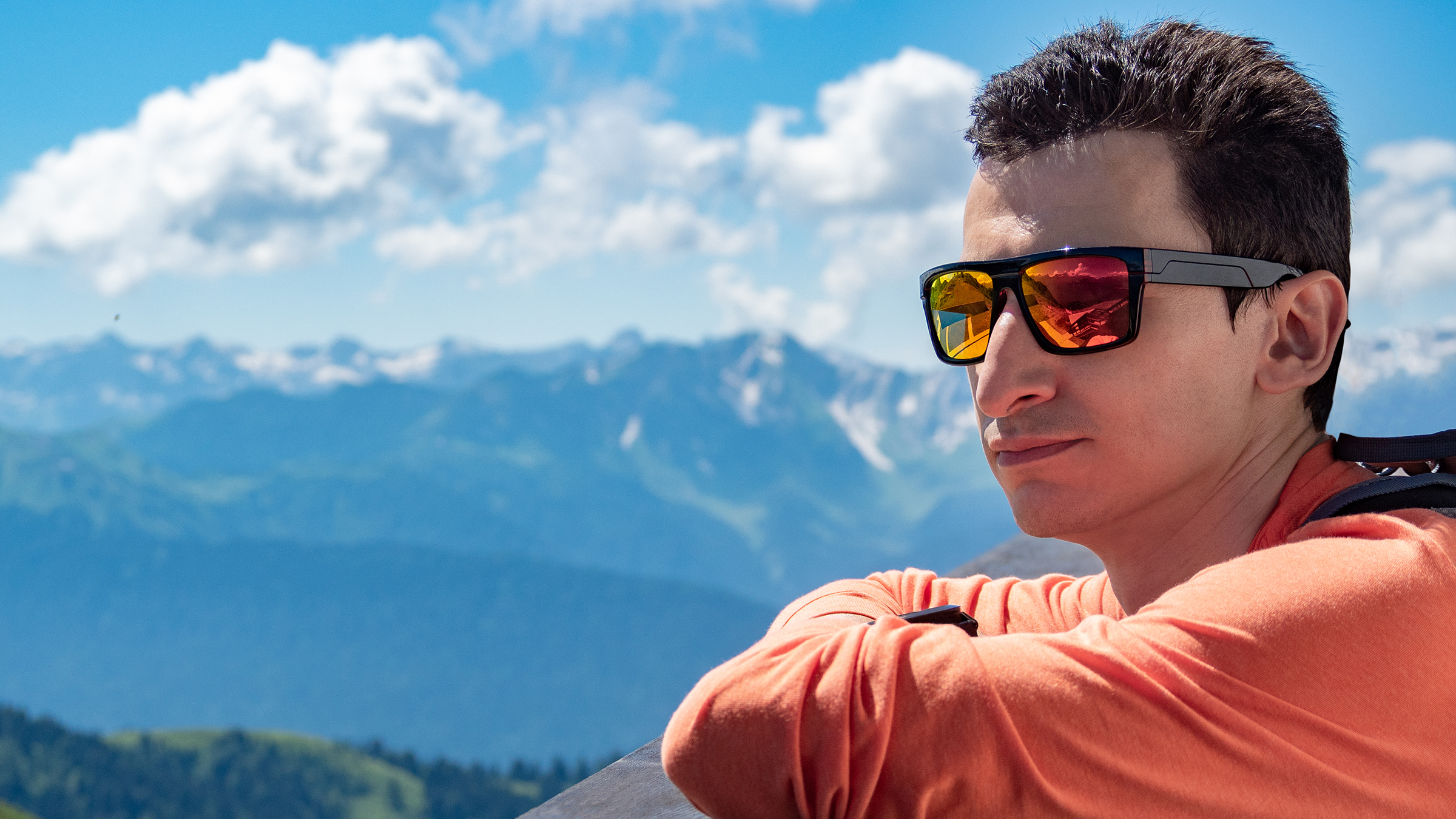 What Are Polarized Sunglasses and Do They Offer Eye Protection? - GoodRx