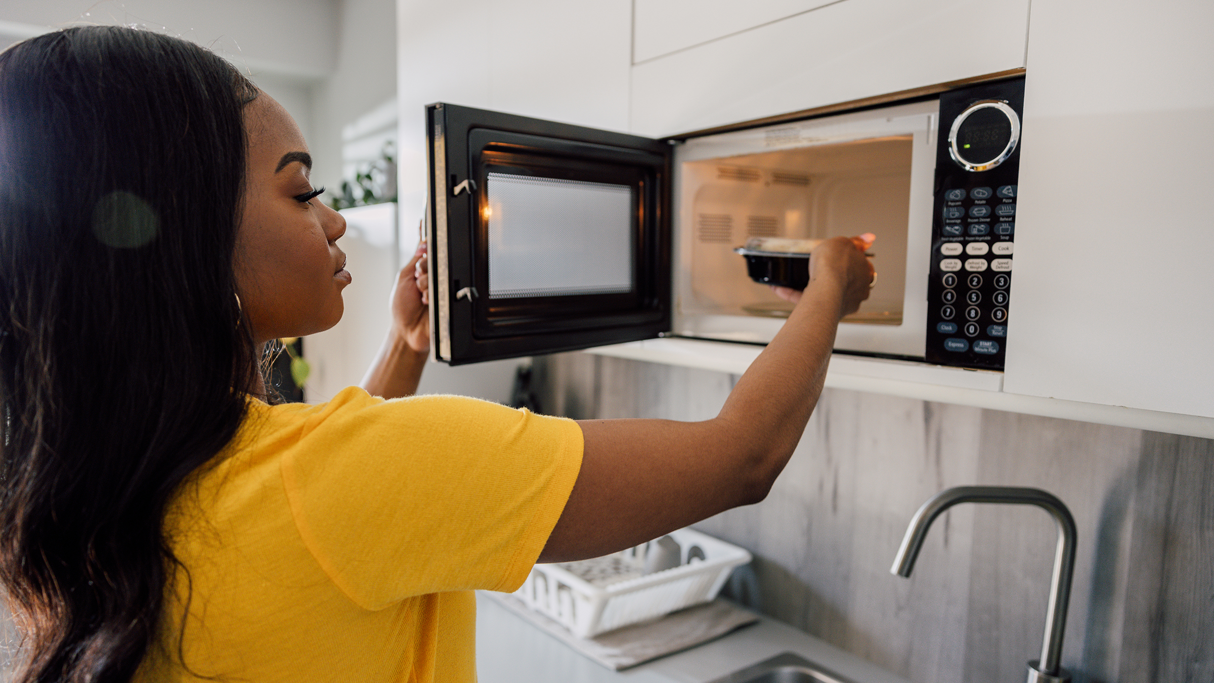What Happens If You Microwave Nothing: Curious Consequences
