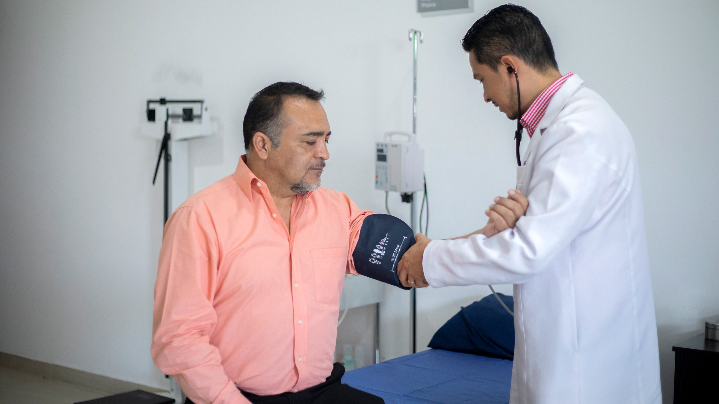 Hipertensión en poblaciones hispanas: prevalencia y factores de riesgo -  GoodRx
