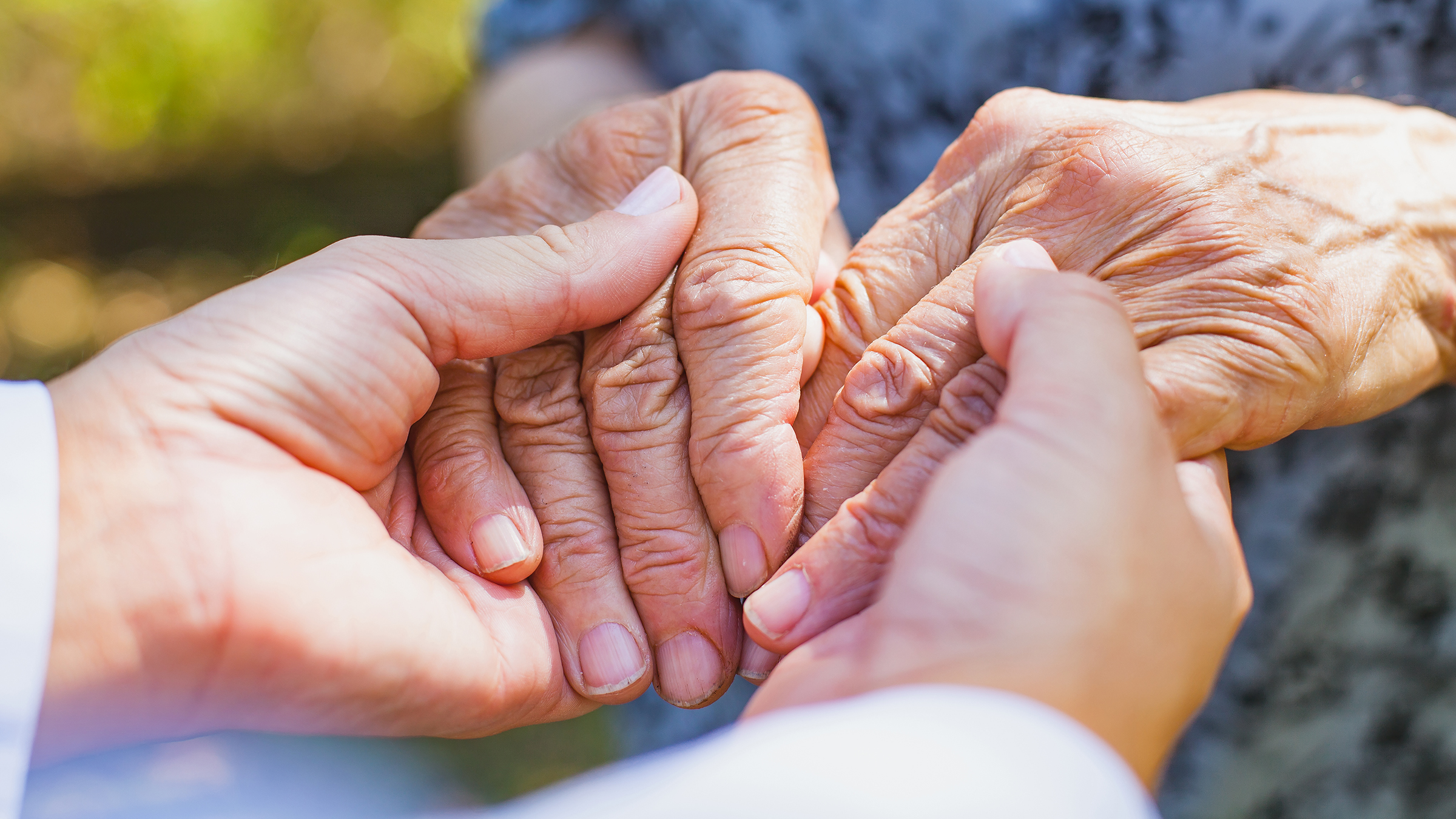 What Causes Hand Tremors In Seniors