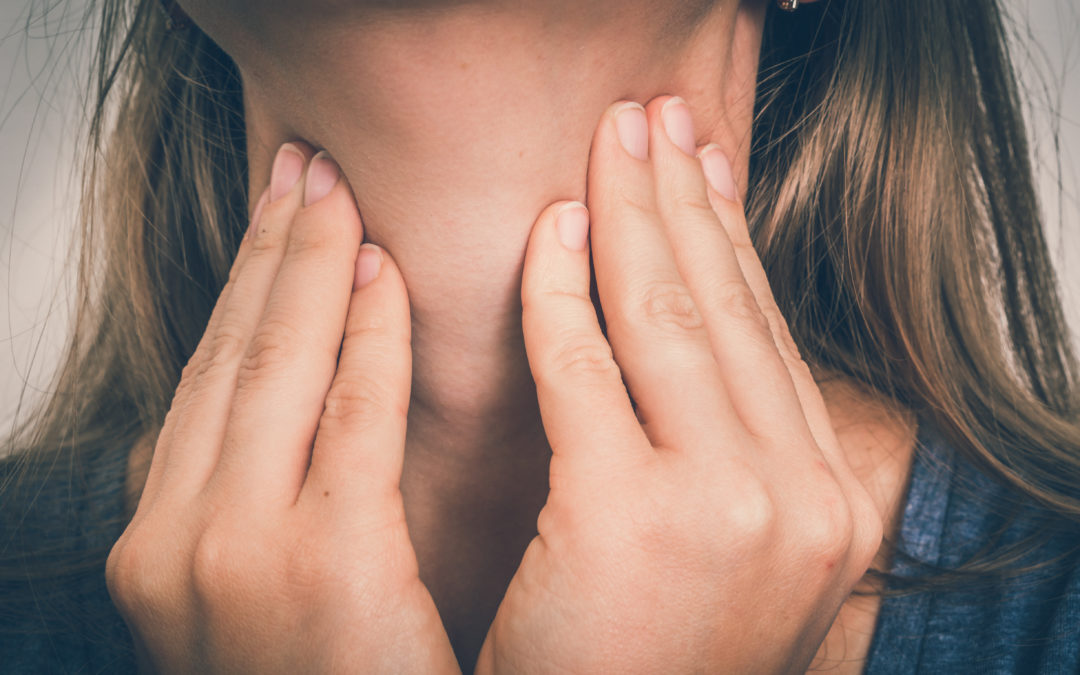 enlarged thyroid women