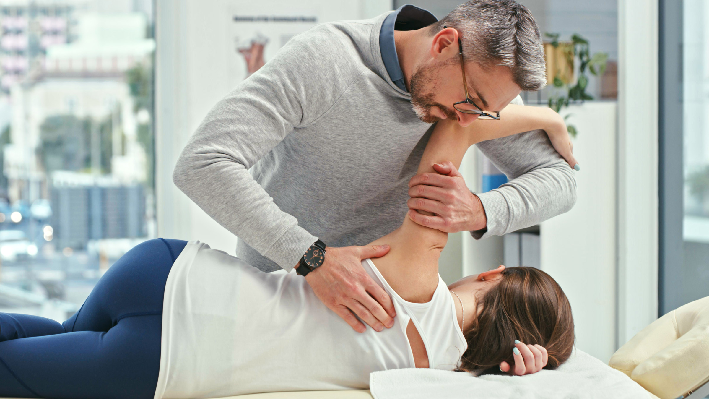 Spinal, Neck and Back Adjustment in Chicago