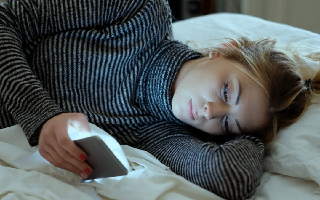 9 Free Mental Health Hotlines Available Right Now