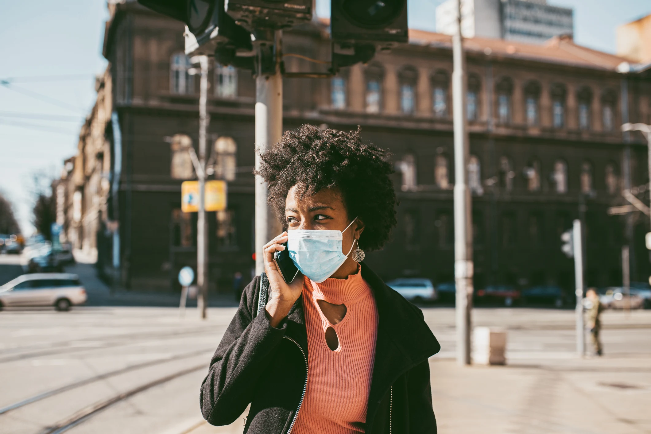 How Does a Face Mask Stop Germs From Spreading?
