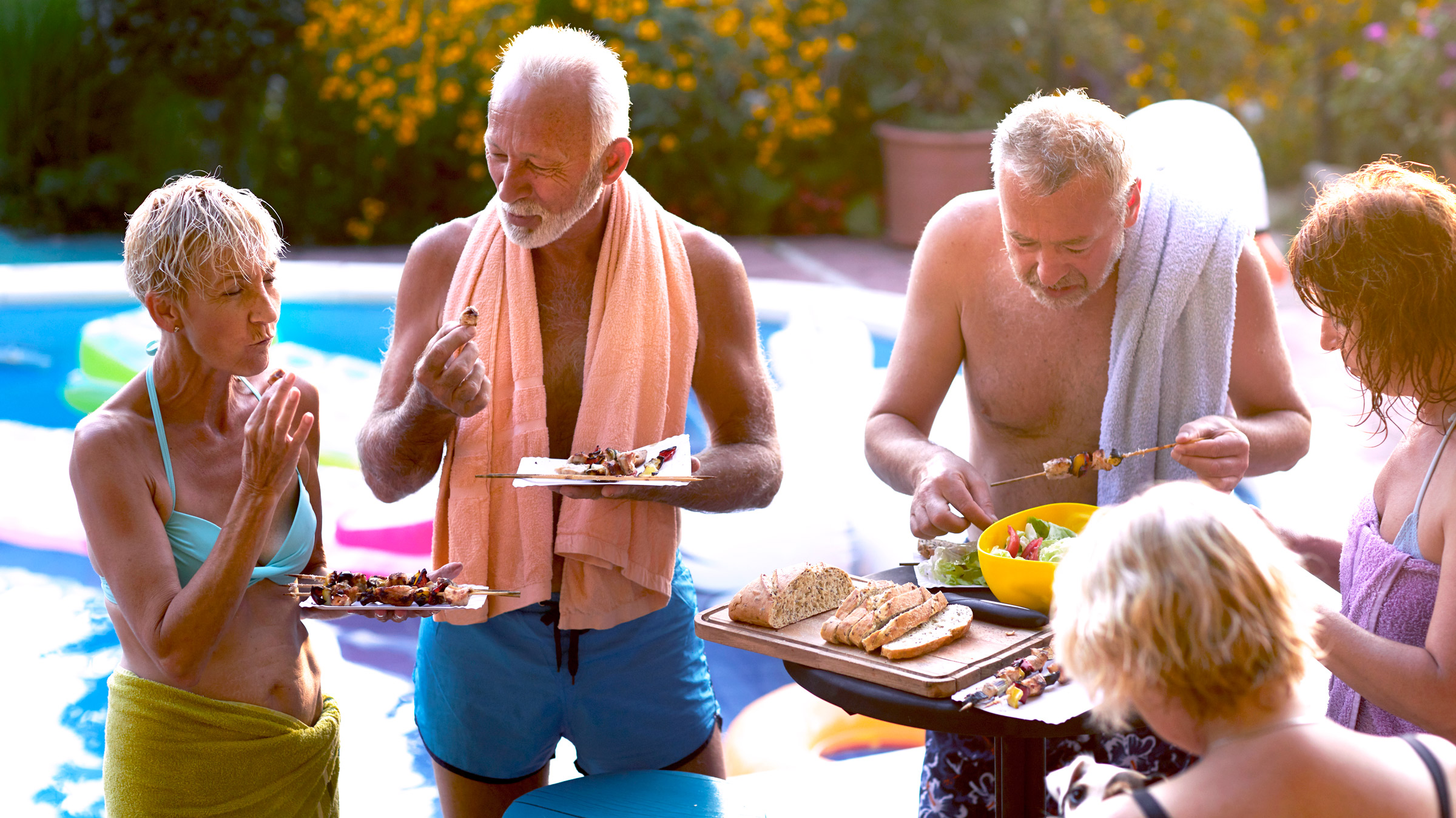 Eating In The Pool Can You Swim After Eating? - GoodRx