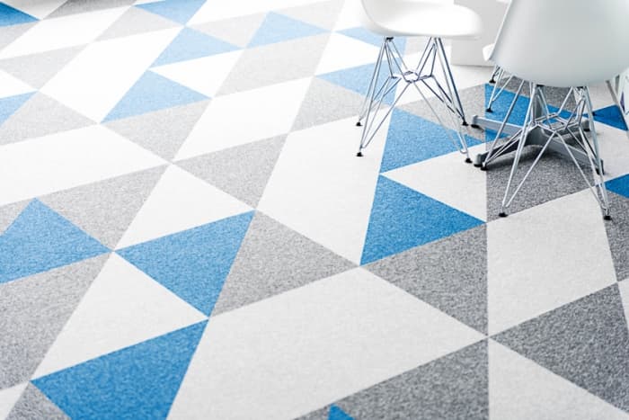 オフィスのイメージを床で変える 事例付き 効果的なタイルカーペットの貼り方 Estie Magazine エスティマガジン