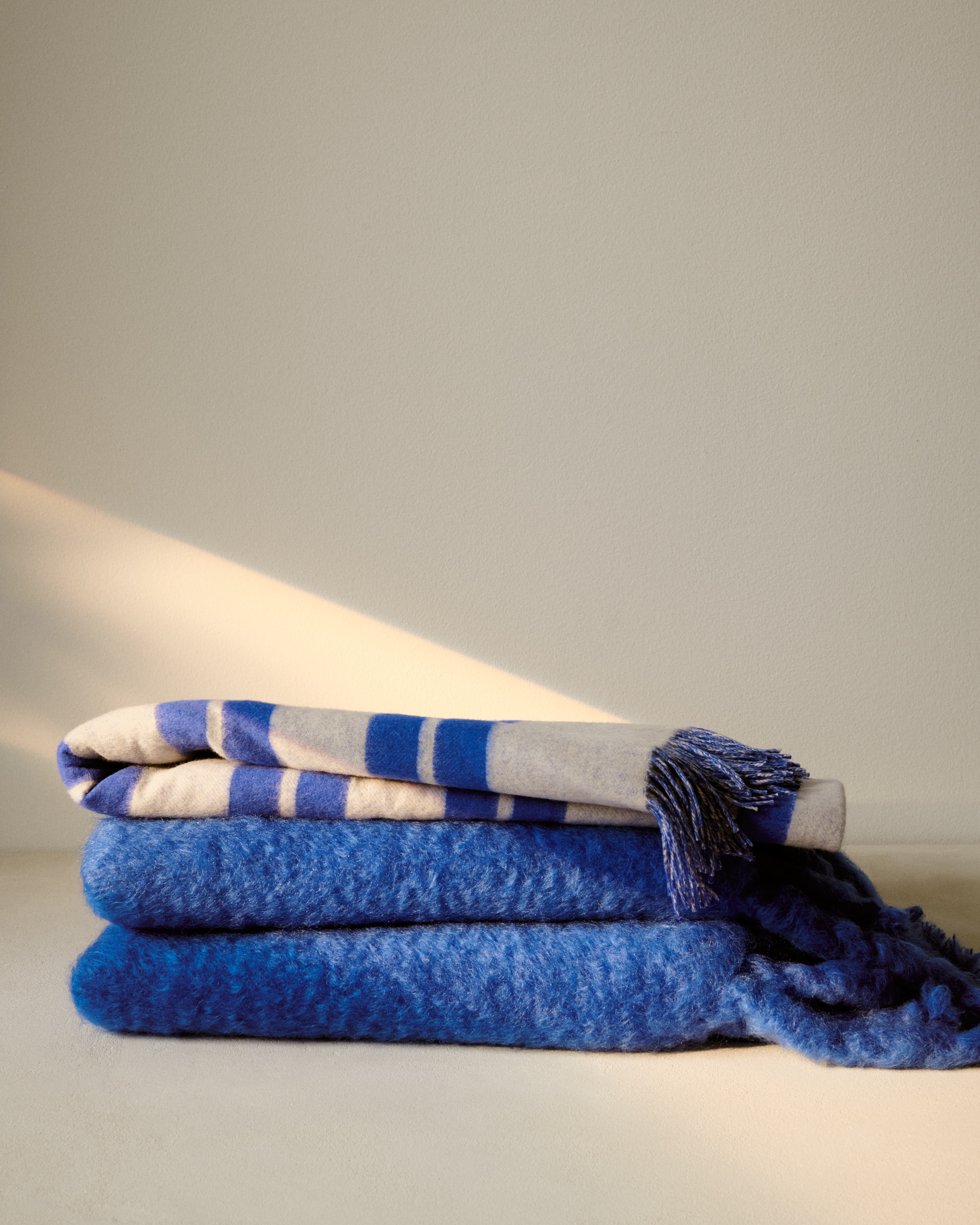 Lambswool blanket – Bleu and Blanc Stripes | Tekla Fabrics