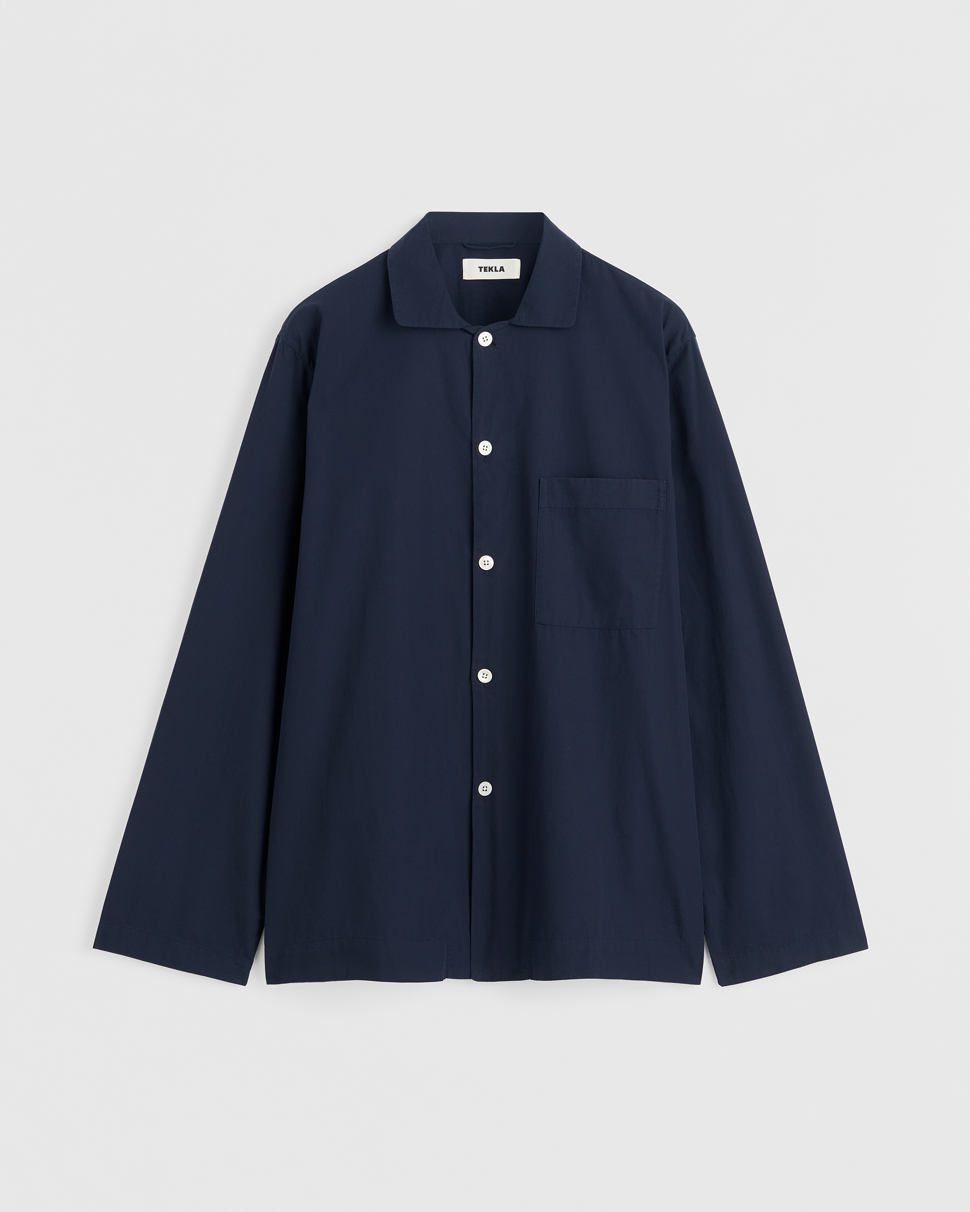 Poplin pyjamas – long-sleeved shirt – True Navy | Tekla Fabrics