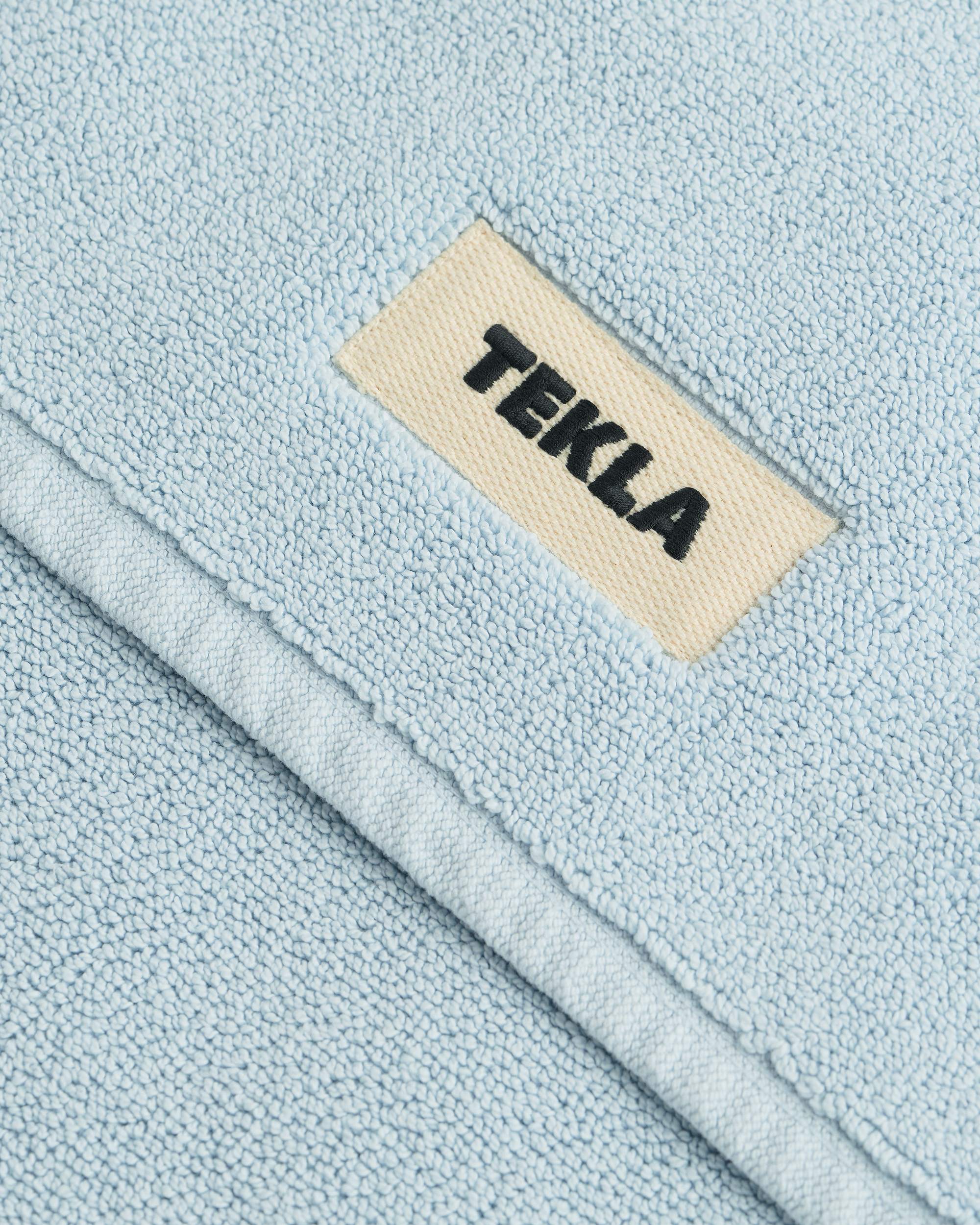 Tekla_Terry_Bathmat_Sky_Blue_2.jpg