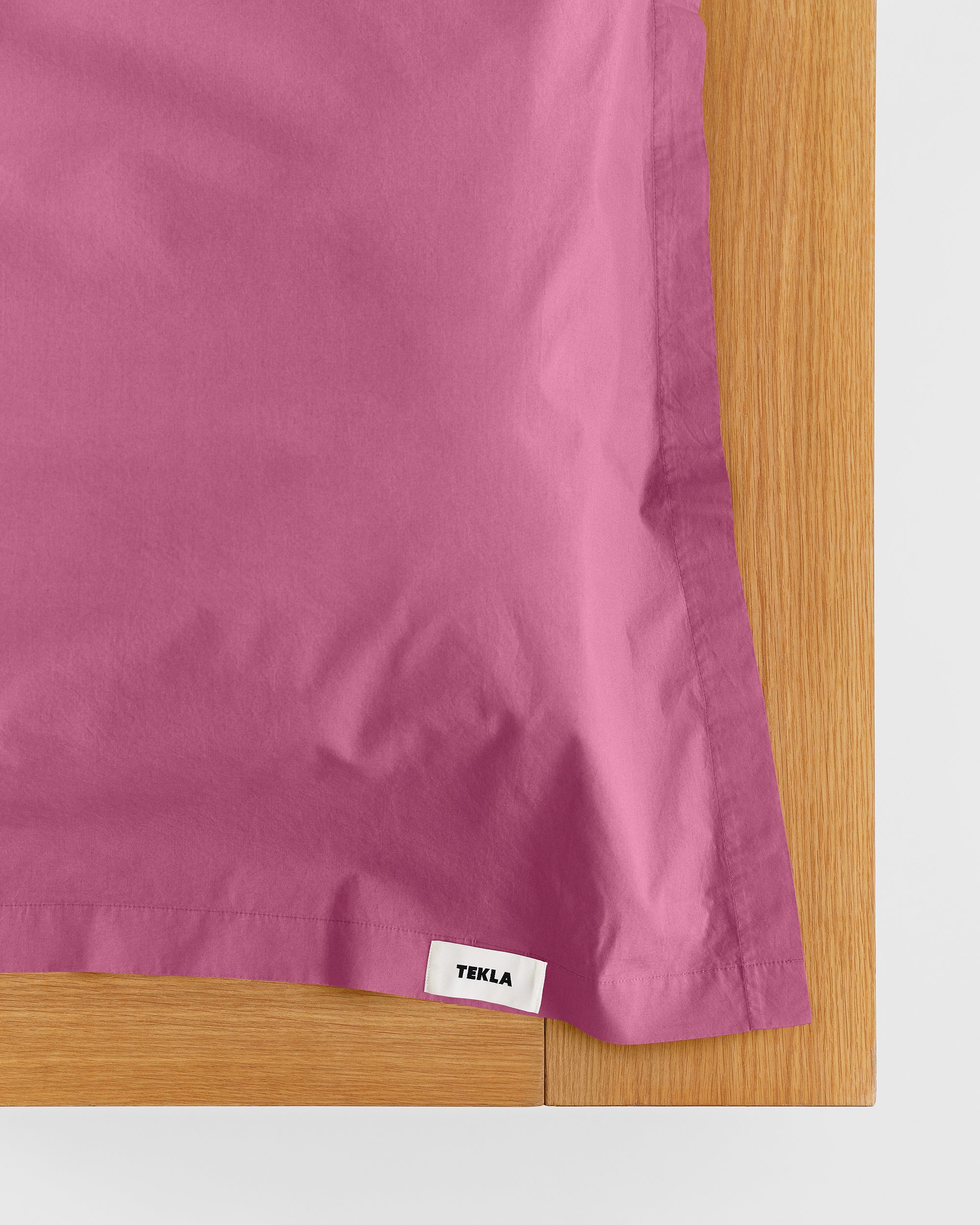 Percale sheet – Lingonberry | Tekla Fabrics