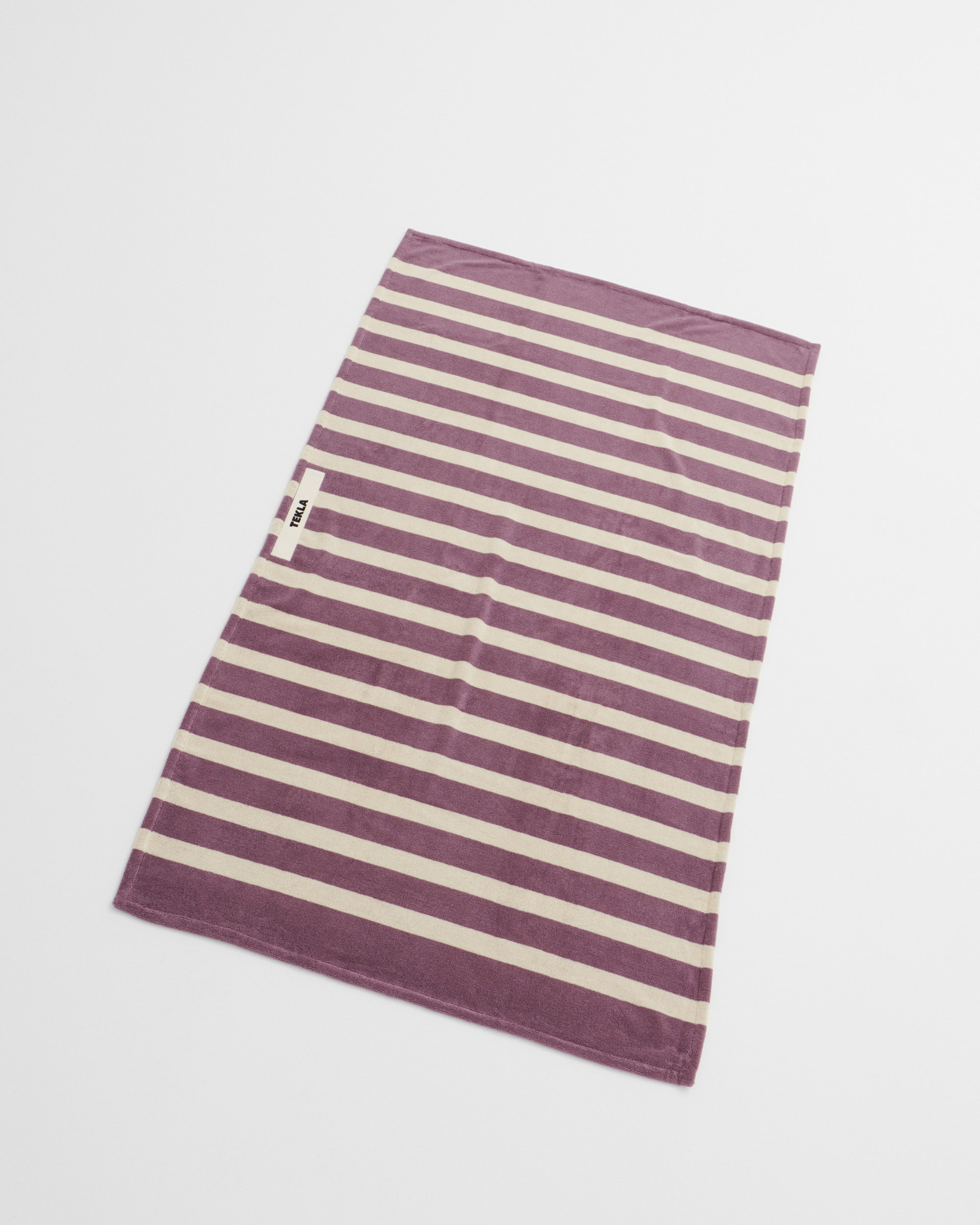 230911 TEKLA Pckshots 08 beach towel summer 24 port stripes 207